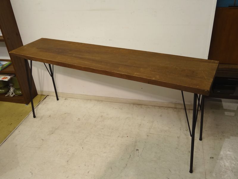古い鉄脚の横長一枚板テーブル 陳列台 アイアンレッグ - トランジット