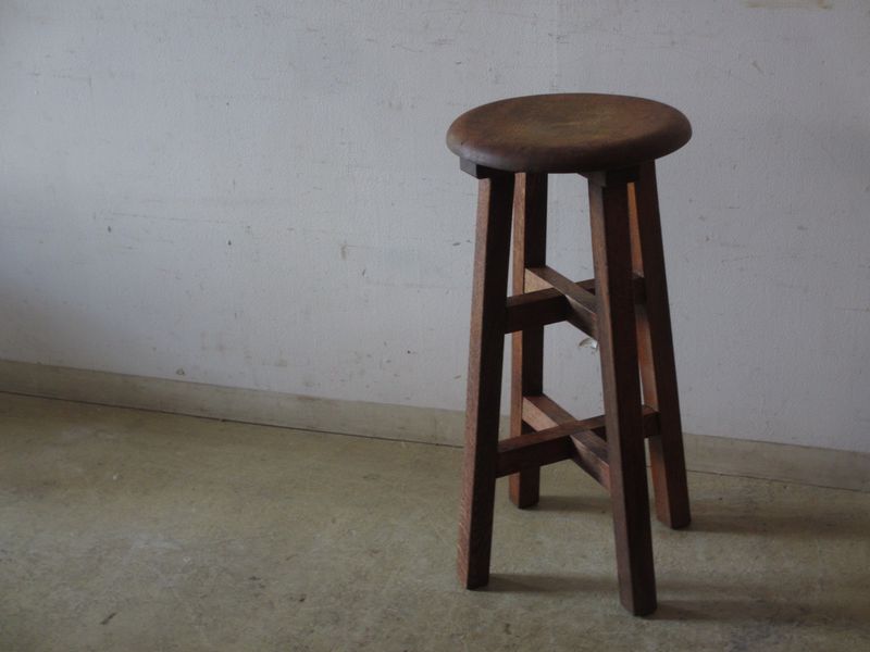 アンティーク ナラ材のスツール 丸椅子 (2)